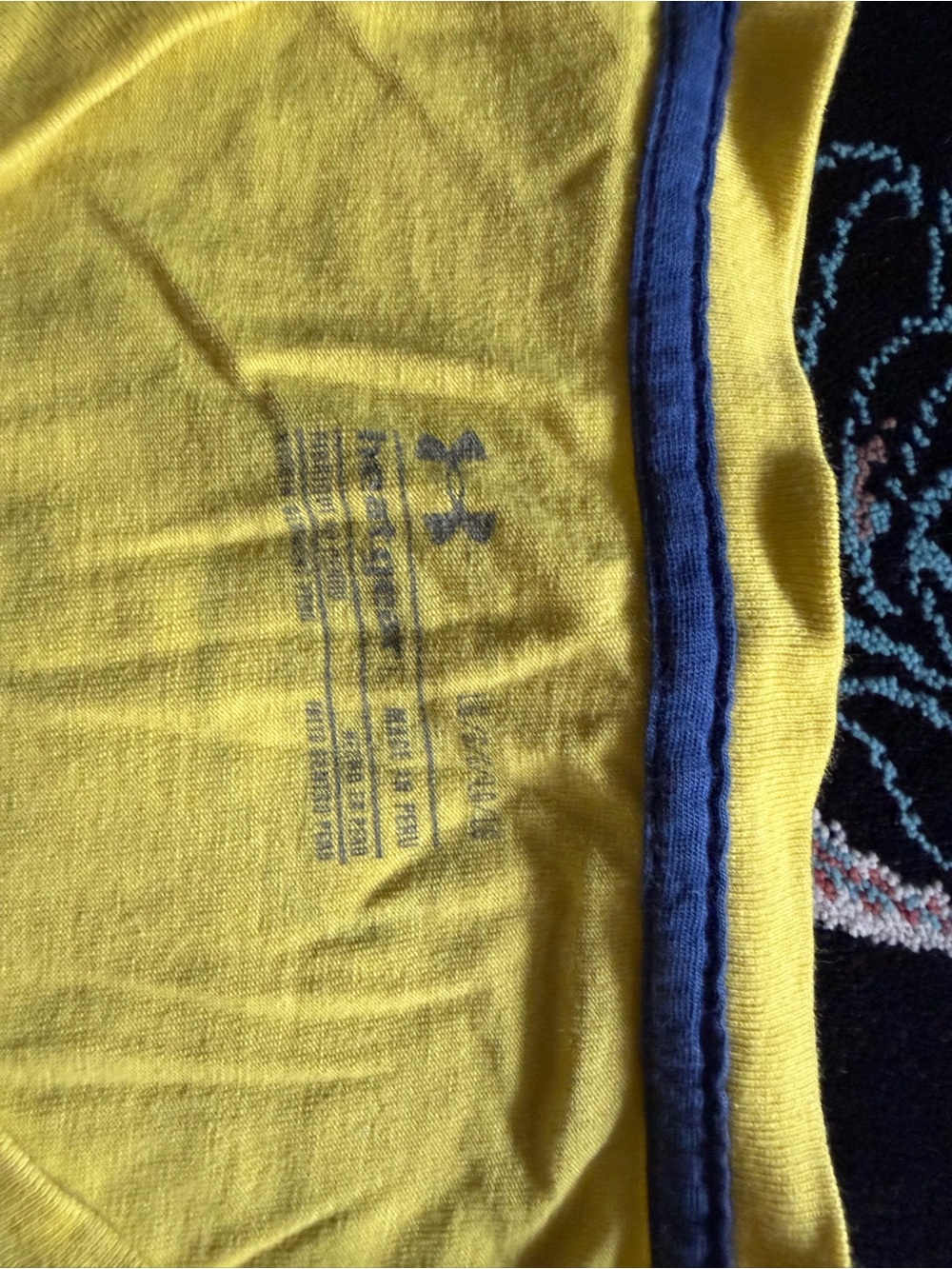 Under Armour Women’s Neon Yellow Sleeveless Performance Top Large - Picture 2 of 2